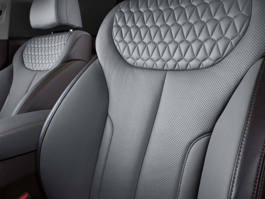 Детали интерьера Hyundai Santa Fe 2018 года  (KR) (фото 6 из 56)